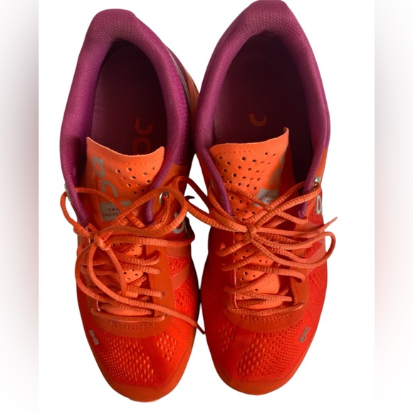 On Cloudflow Swiss Engineering Women’s Sneaker Shoes Size W 7.5 - Picture 3 of 13